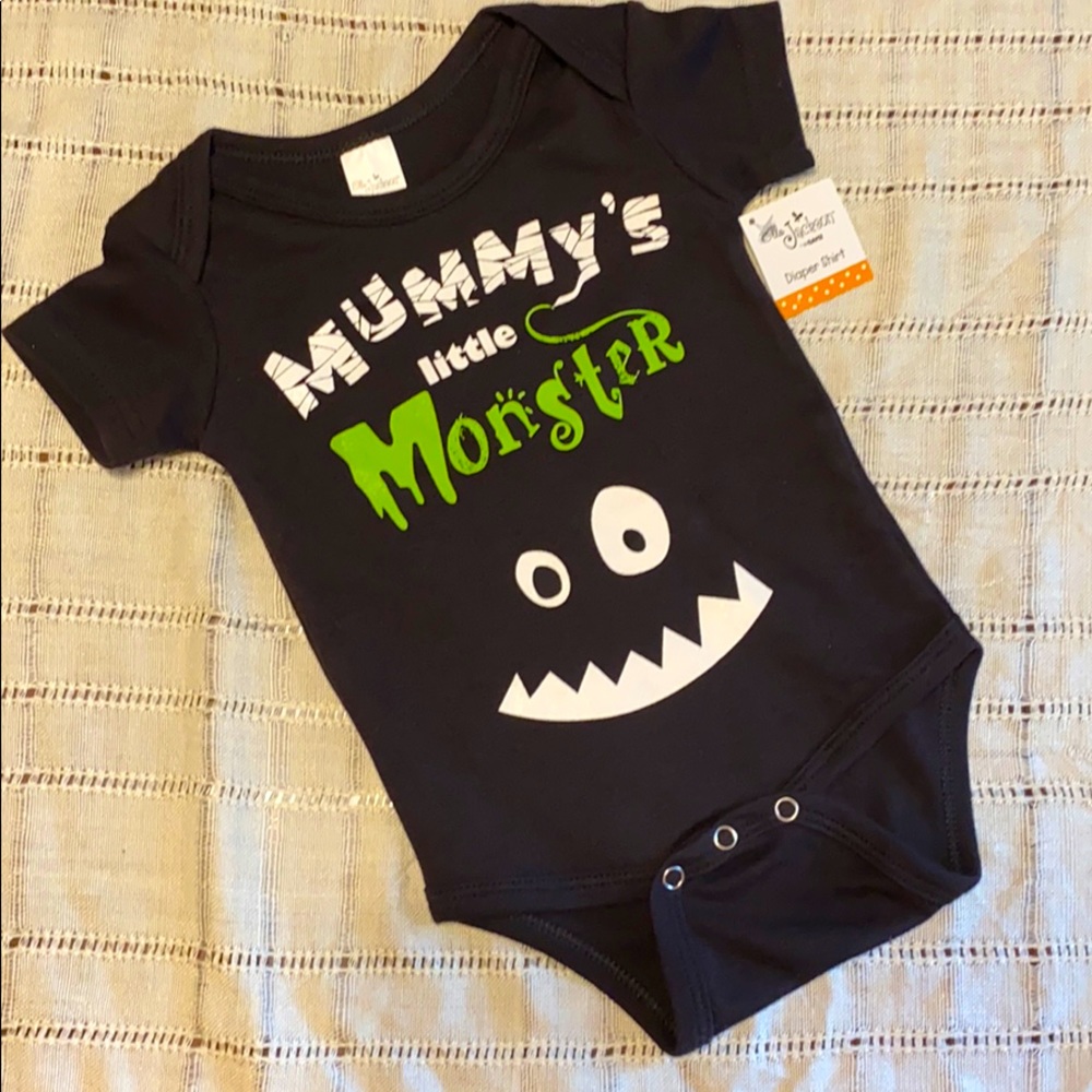 “Mummy’s little Monster” Onsie Diaper Shirt Baby